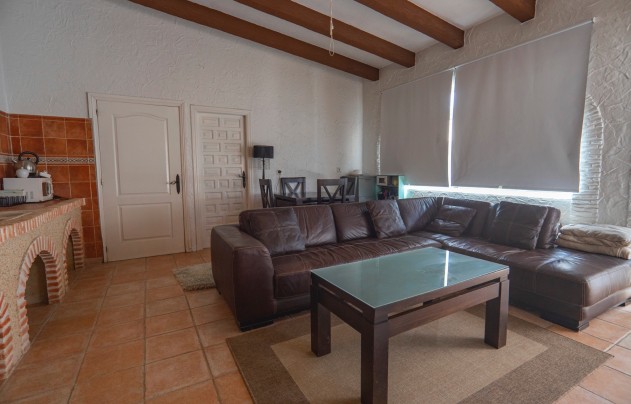 Resale - Villa - Las Heredades - Heredades