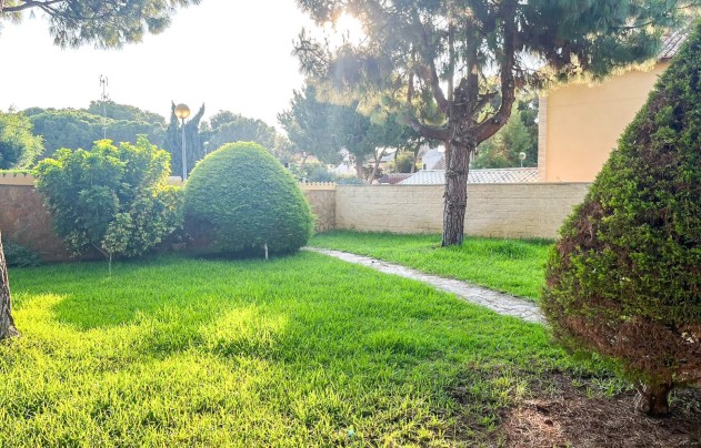 Resale - Villa - Orihuela Costa - Punta Prima