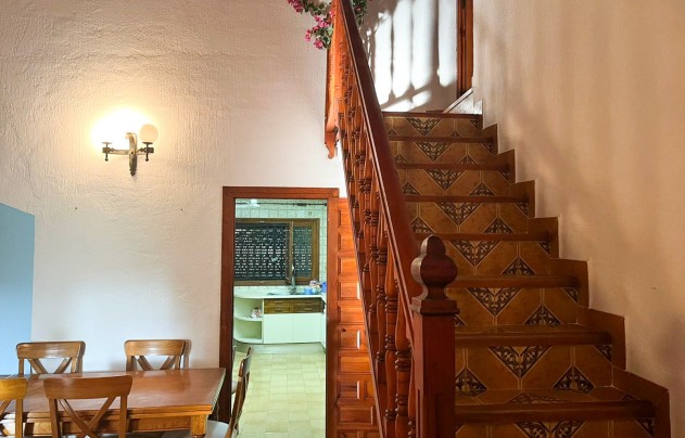 Resale - Villa - Orihuela Costa - Punta Prima