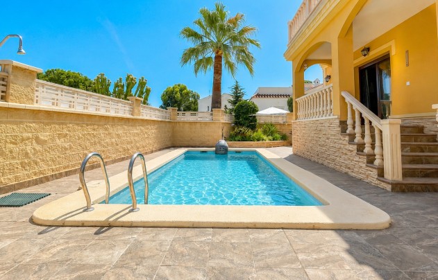 Reventa - Villa - Orihuela Costa - La Zenia