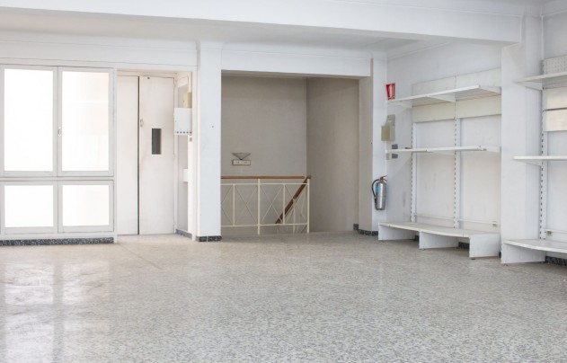 Resale - Commercial - Torrevieja - Center