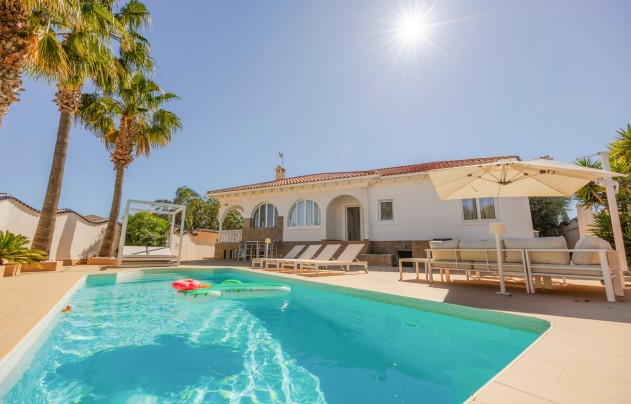 Resale - Villa - Ciudad Quesada