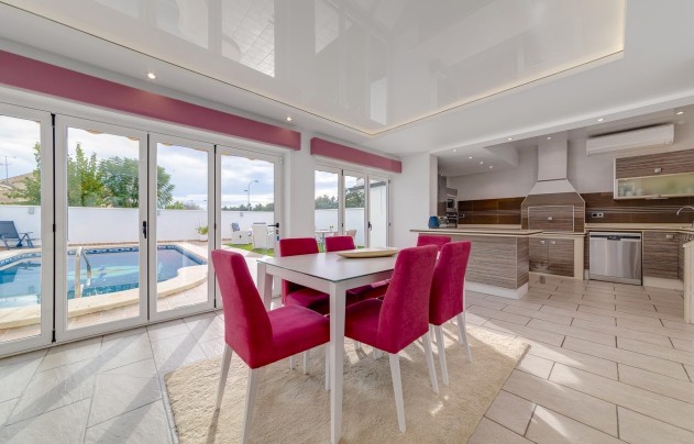 Resale - Villa - San Javier