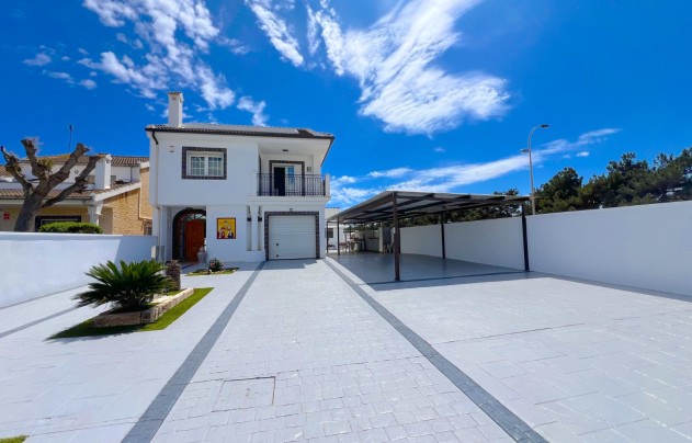 Resale - Villa - San Javier