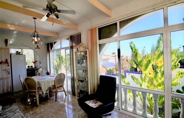 Resale - Villa - Orihuela Costa - Villamartín