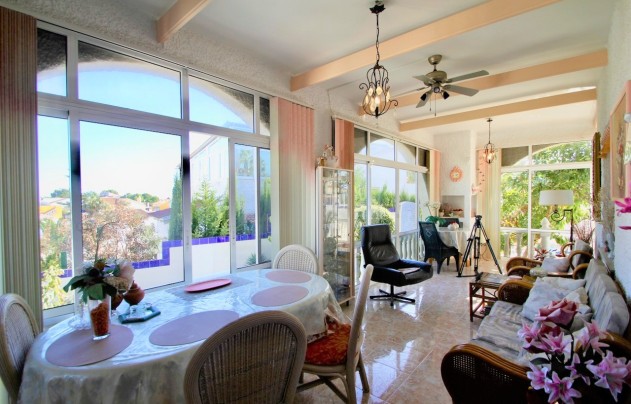 Resale - Villa - Orihuela Costa - Villamartín