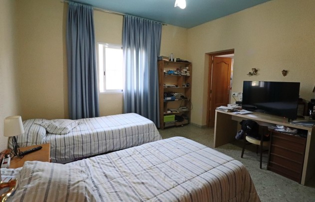 Resale - Villa - Benidorm - Juzgados