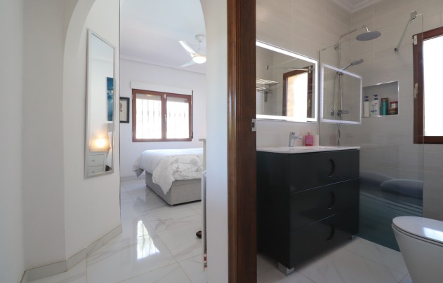 Resale - Villa - Formentera del Segura - Fincas de La Vega