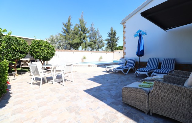 Resale - Villa - Formentera del Segura - Fincas de La Vega