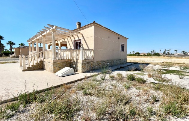 Resale - Villa - Catral