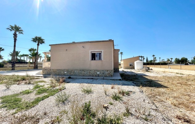 Resale - Villa - Catral