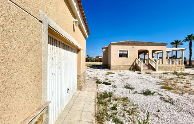 Resale - Villa - Catral