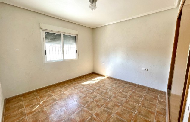 Resale - Villa - Catral