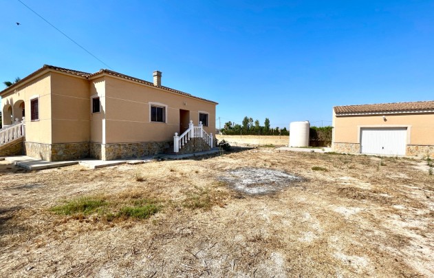 Resale - Villa - Catral