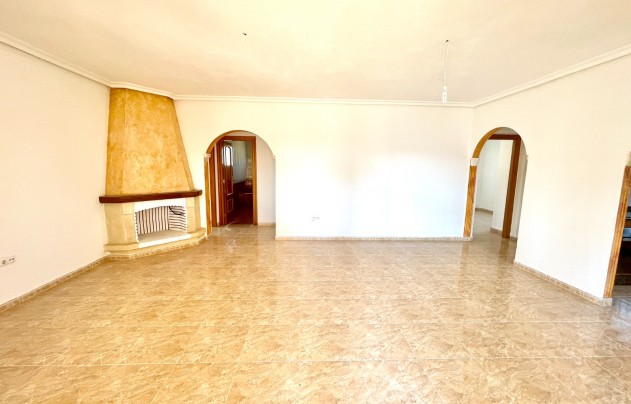 Resale - Villa - Catral