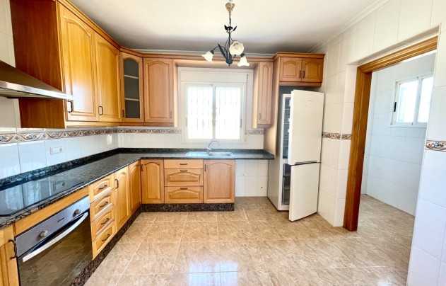 Resale - Villa - Catral
