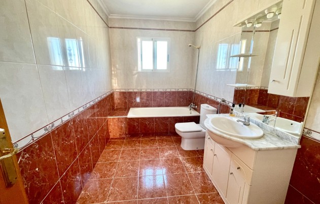 Resale - Villa - Catral