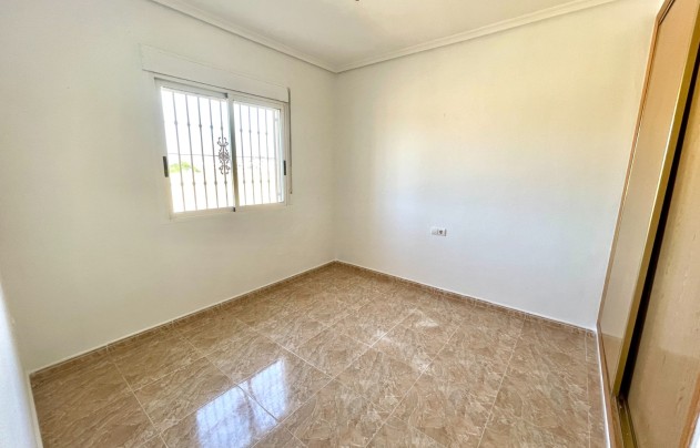 Resale - Villa - Catral