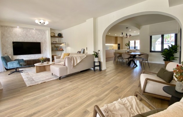 Herverkoop - Villa - Cabo Roig