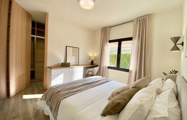 Herverkoop - Villa - Cabo Roig