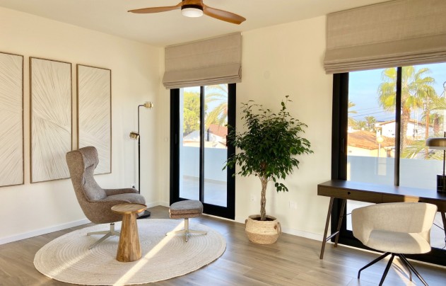 Herverkoop - Villa - Cabo Roig