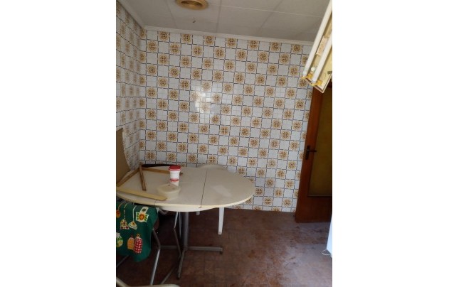 Resale - Commercial - Torrevieja - Costa Blanca