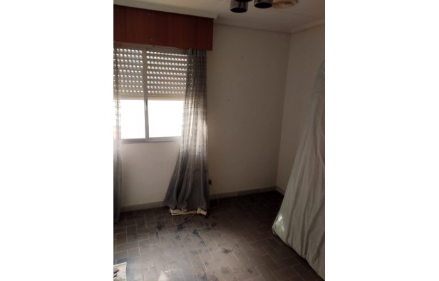 Resale - Commercial - Torrevieja - Costa Blanca