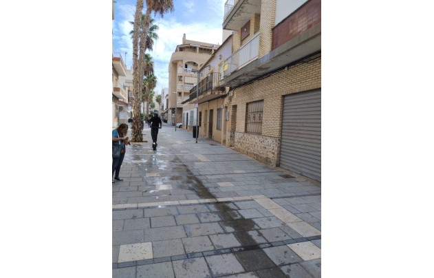 Resale - Commercial - Torrevieja - Costa Blanca