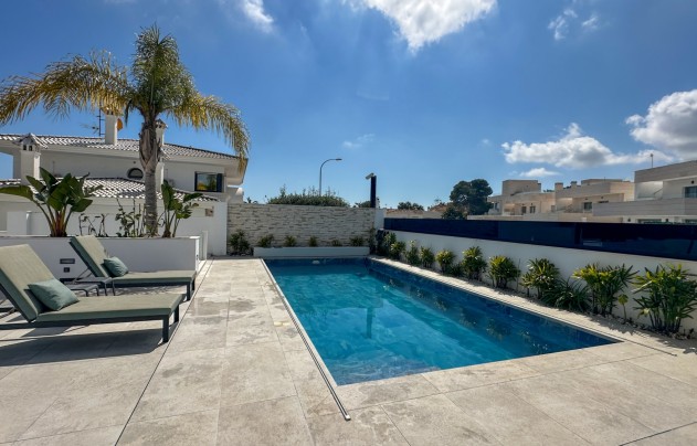 Revente - Villa - Orihuela Costa - Villamartín