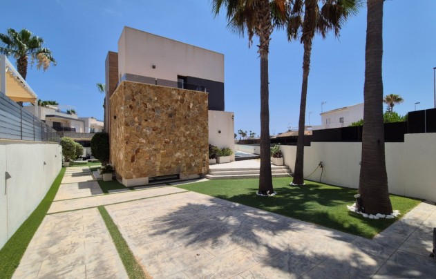 Herverkoop - Villa - Torrevieja - Costa Blanca