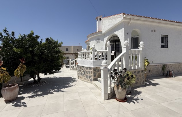 Reventa - Villa - Torrevieja - Costa Blanca