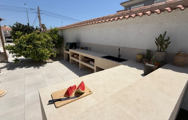 Reventa - Villa - Torrevieja - Costa Blanca