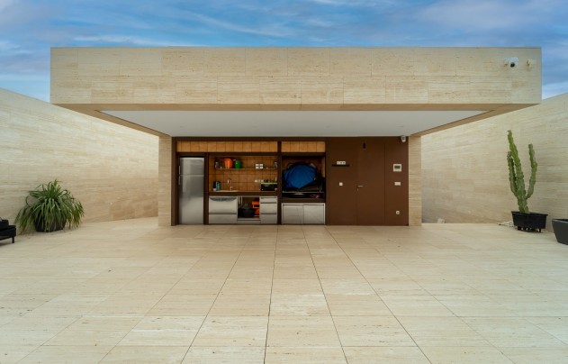 Resale - Villa - Novelda