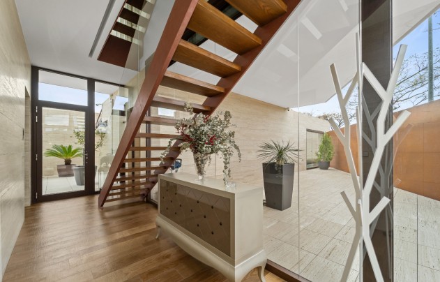 Resale - Villa - Novelda