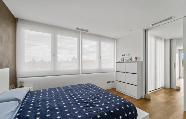 Resale - Villa - Novelda