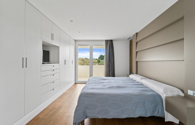 Resale - Villa - Novelda