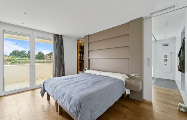 Resale - Villa - Novelda