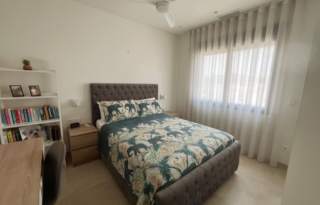 Resale - Villa - Los Montesinos - La Herrada