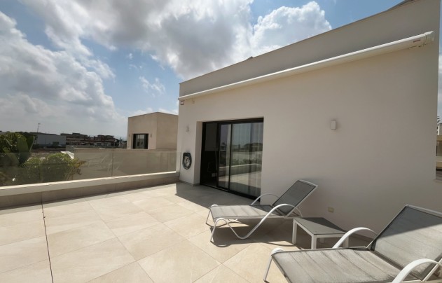 Resale - Villa - Los Montesinos - La Herrada