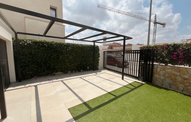 Resale - Villa - Los Montesinos - La Herrada