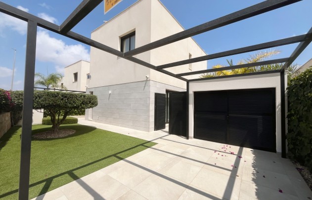 Resale - Villa - Los Montesinos - La Herrada