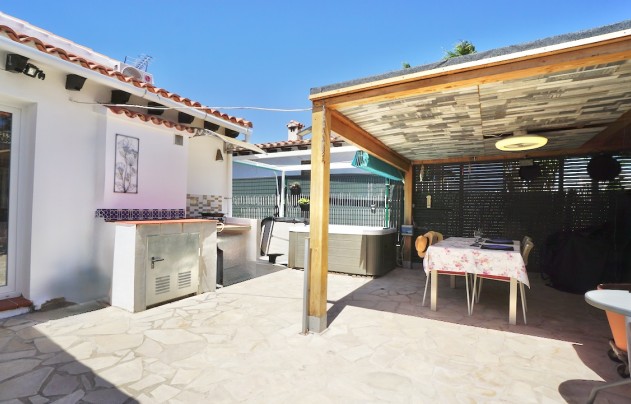 Resale - Villa - Moraira - La Sabatera