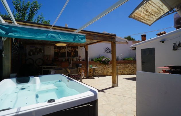 Resale - Villa - Moraira - La Sabatera