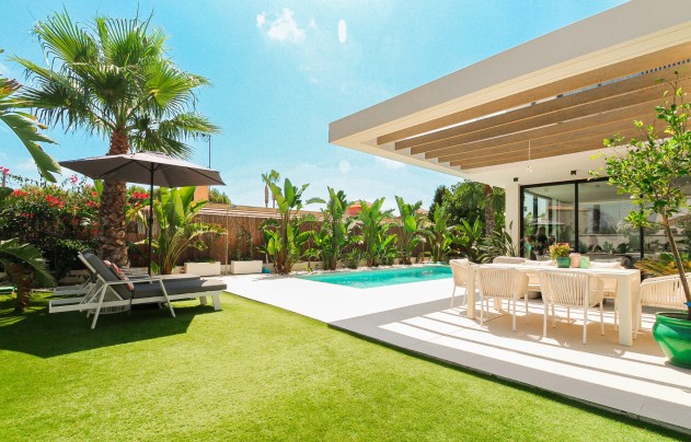 Resale - Villa - Orihuela Costa - Lomas De Cabo Roig