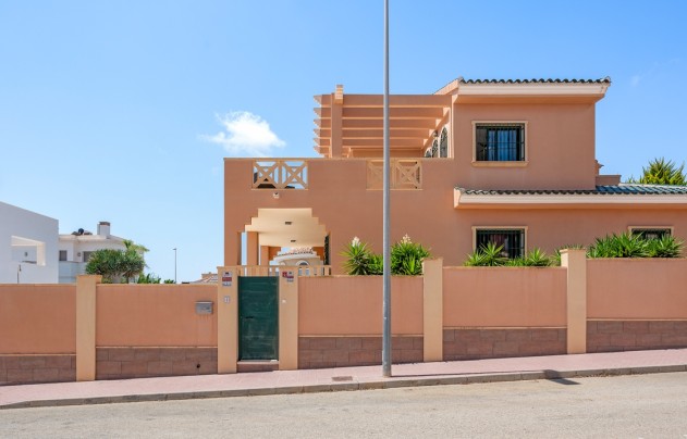 Herverkoop - Villa - Ciudad Quesada