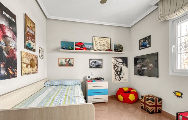 Herverkoop - Villa - Orihuela Costa - Los Dolses