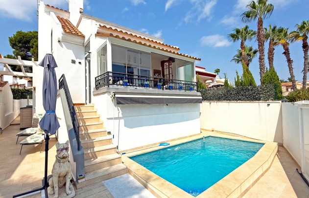 Herverkoop - Villa - Orihuela Costa - Villamartín