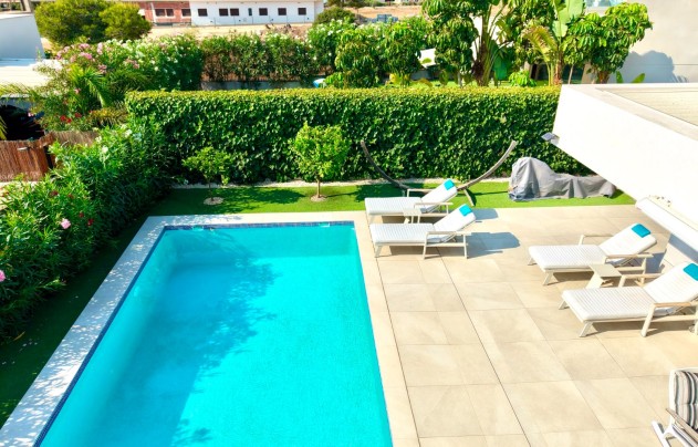 Herverkoop - Villa - Los Montesinos - La Herrada