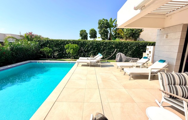 Herverkoop - Villa - Los Montesinos - La Herrada