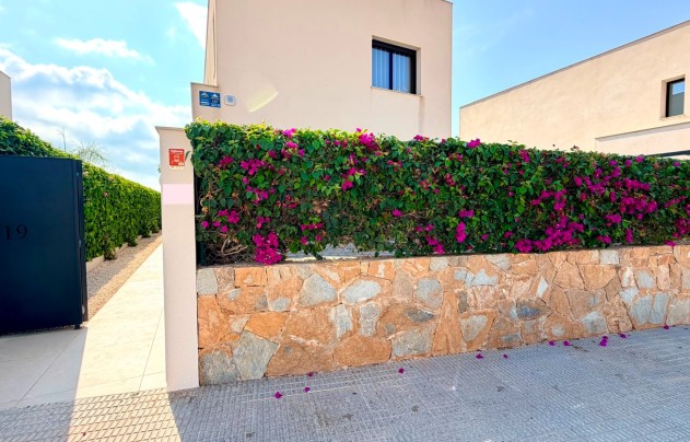 Herverkoop - Villa - Los Montesinos - La Herrada
